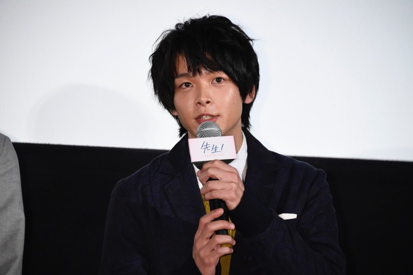 (c)河原和音／集英社　(c)2017 映画「先生！」製作委員会