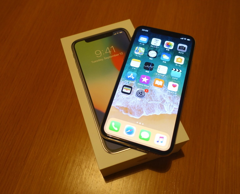 「iPhone X」発売直前！ちょっとだけ早い開封フォトレポート