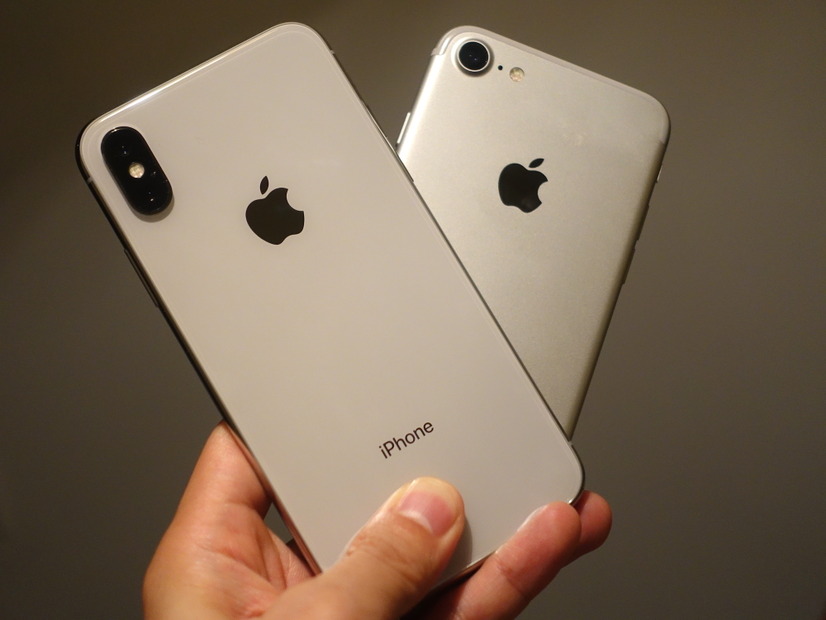 iPhone XとiPhone 7