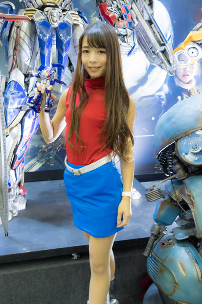 美人すぎる注目コスプレ コンパニオン達を一挙紹介……『東京コミコン2017』