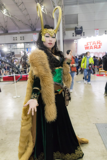 美人すぎる注目コスプレ コンパニオン達を一挙紹介……『東京コミコン2017』