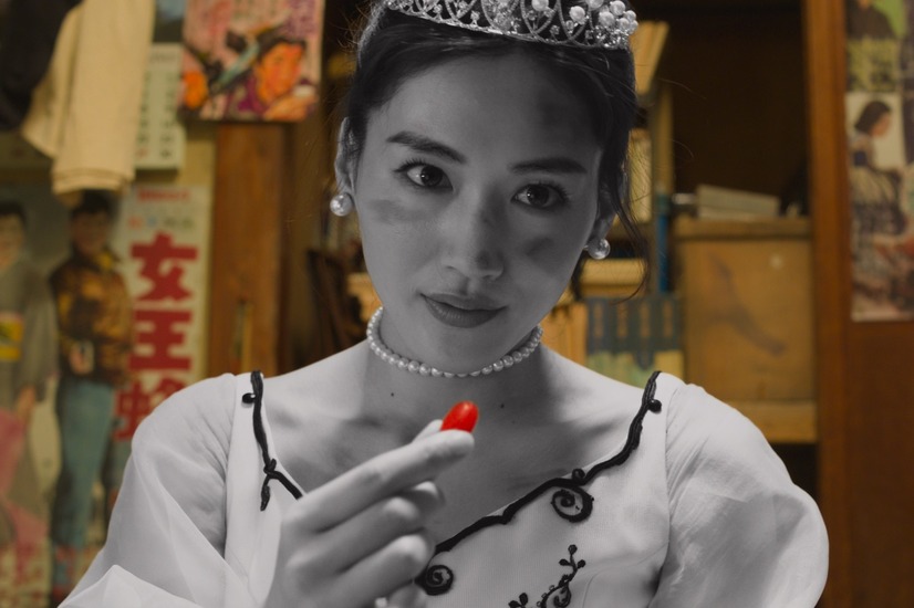 （C）2018 映画「今夜、ロマンス劇場で」製作委員会