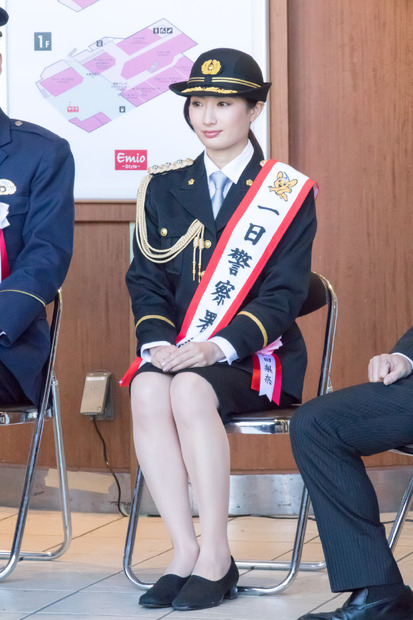 武田梨奈が1日警察署長に！「身も心も引き締まり、嬉しい」