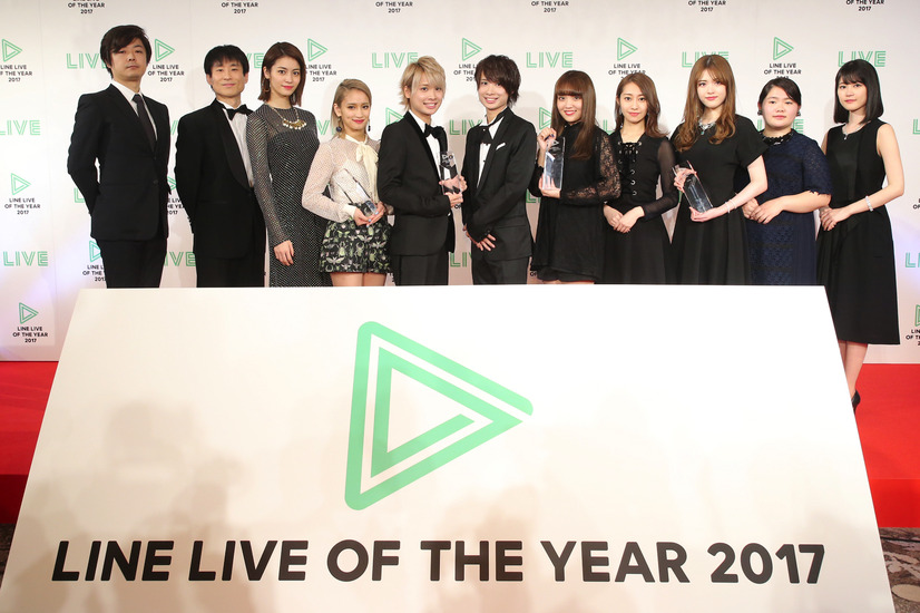 E-girls、『あさひなぐ』メンバーら積極的なライブ配信で受賞