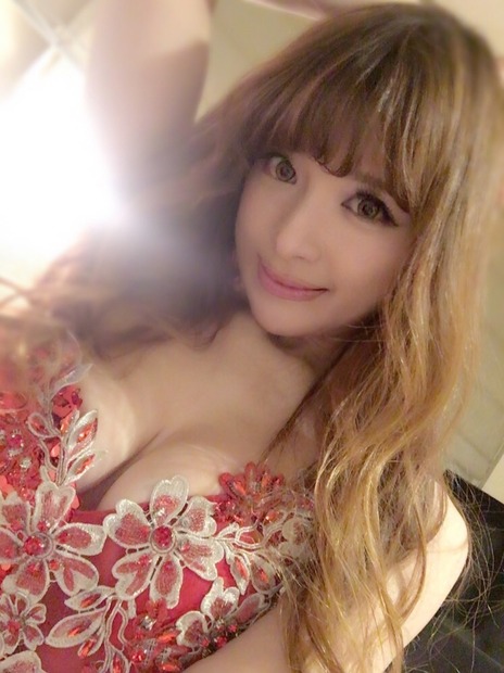 写真は高木里代子のブログから