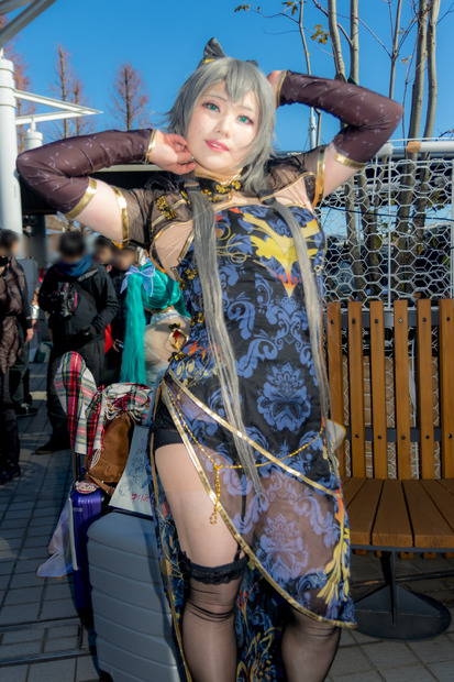 【コミケ93】寒さにもかかわらず注目集める！初日に見つけた美人コスプレイヤー
