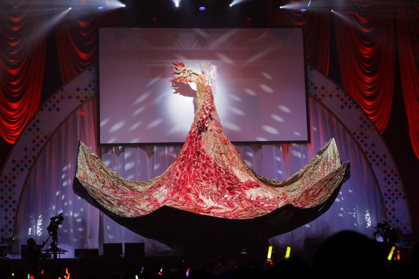 Photo by HAJIME KAMIIISAKA