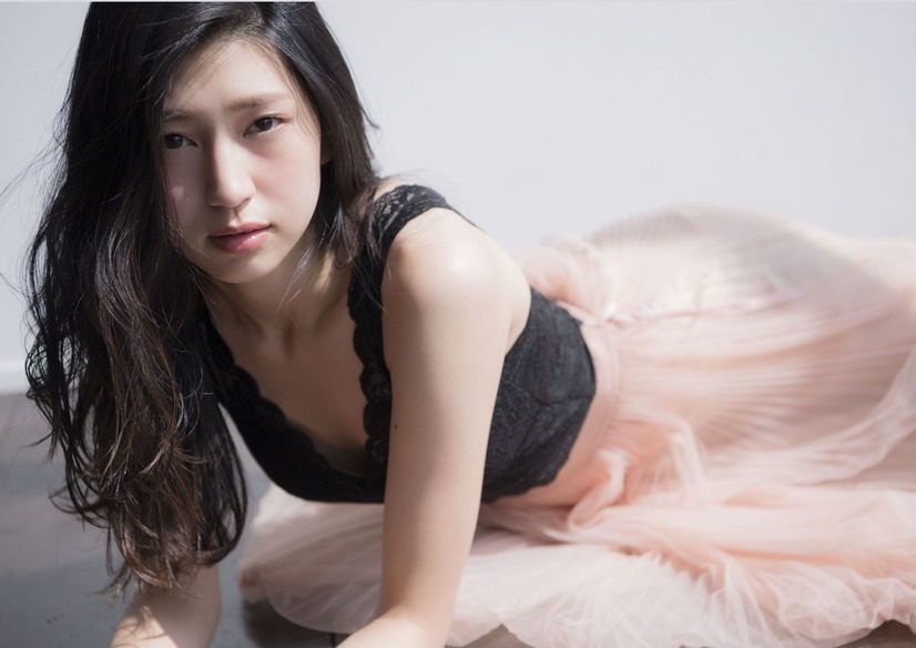 「ミス美しい20代コンテスト」グランプリ・是永瞳の電子写真集が配信スタート！