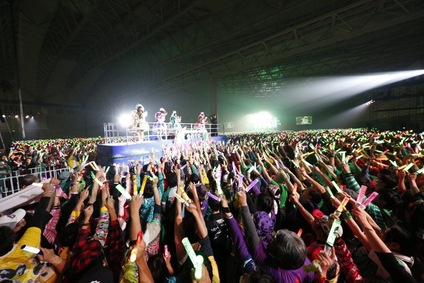 写真提供　キングレコード / EVIL LINE RECORDS