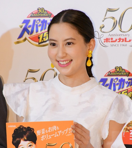 河北麻友子【写真：竹内みちまろ】