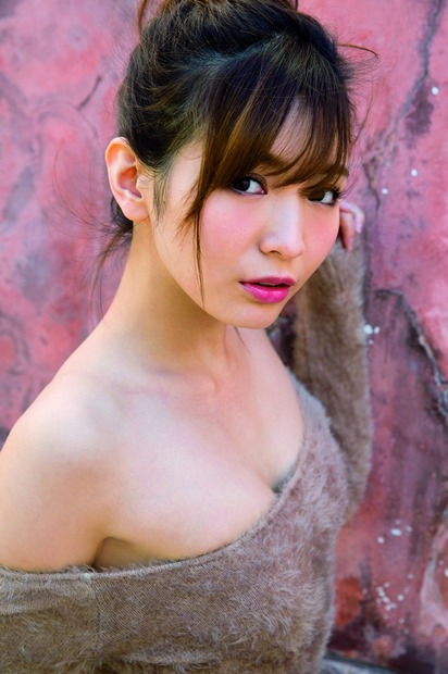 ほのか、大胆なセクシー衣装に挑戦！「普段の私とは違うのでお気に入りです！」