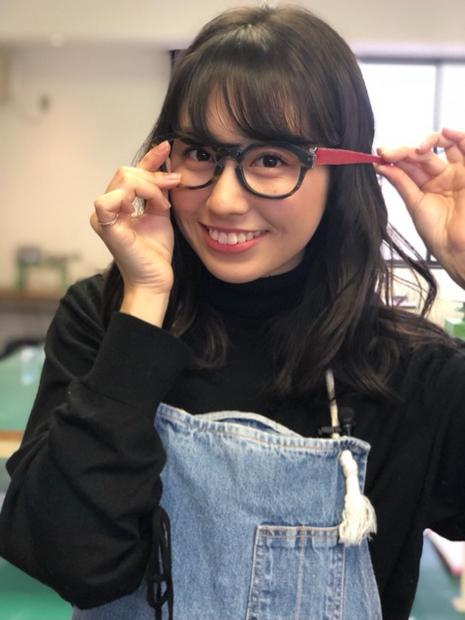 ももクロ・佐々木彩夏のメガネ姿に反響