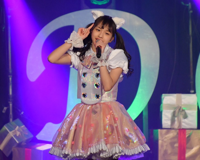 三品瑠香【写真：竹内みちまろ】
