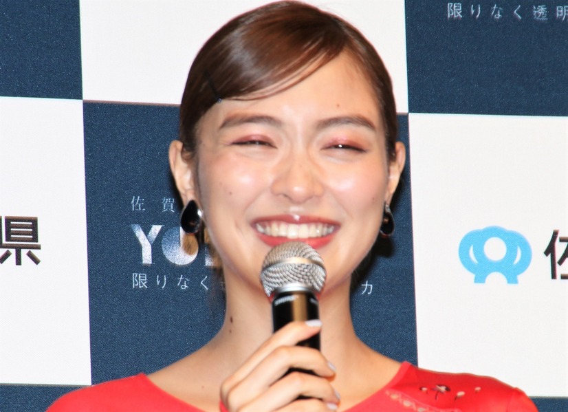 内田理央【撮影：小宮山あきの】