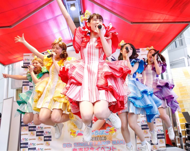 チームしゃちほこ、新曲引っさげ渋谷109前でゲリラライブ