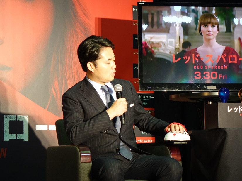 杉原杏璃、胸元きわどすぎるドレスで杉村太蔵を誘惑