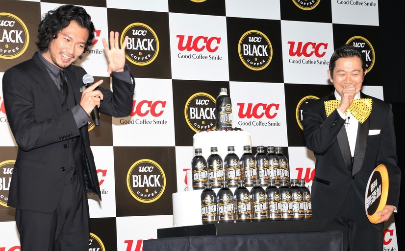 青木崇高、アキラ100%【撮影：小宮山あきの】