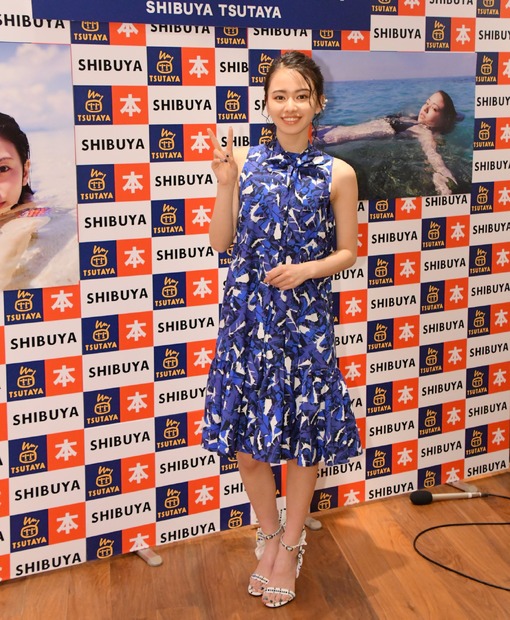 山本舞香【写真：竹内みちまろ】