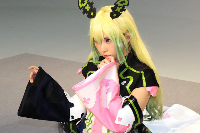 トップコスプレイヤー・えなこさんをファンが激写！『オデスト』リリース記念撮影会レポート