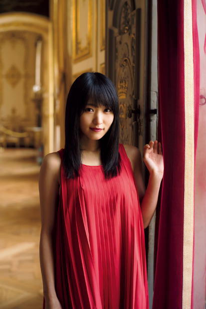 菅井友香1st写真集（6月5日発売）／撮影：LUCKMAN／講談社