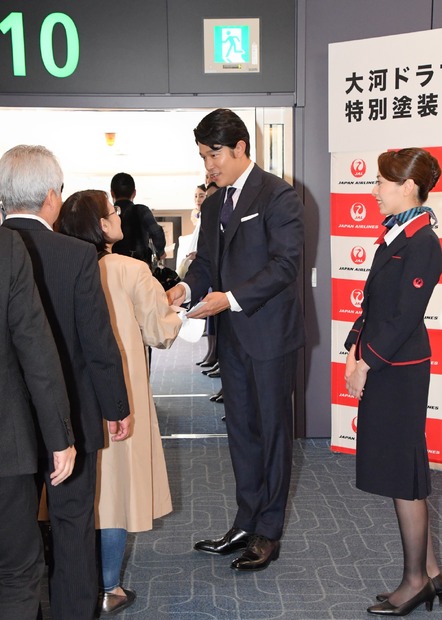 大河ドラマ「西郷どん」特別塗装機（JAL）の就航セレモニー【写真：竹内みちまろ】