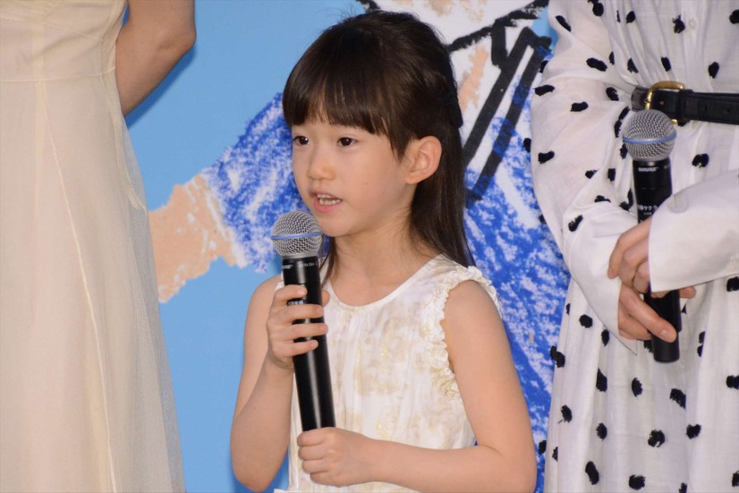 映画『万引き家族』完成披露試写会舞台挨拶【錦怜那】