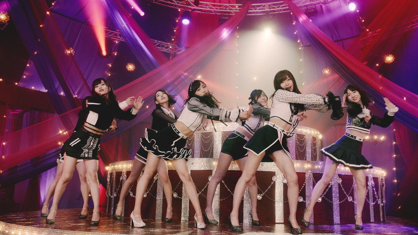 妖艶な脚線美に注目！AKB48ニューシングル「Teacher Teacher」MVが解禁