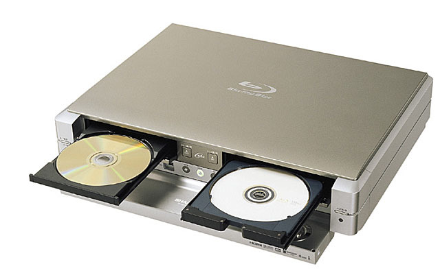 世界初のブルーレイとDVD-R/RWのツイントレイ