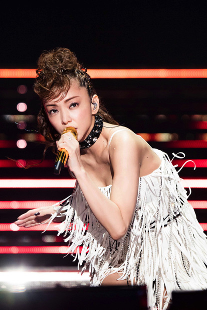 涙ぐむファンの姿も......安室奈美恵、台湾でアジアツアーファイナル公演