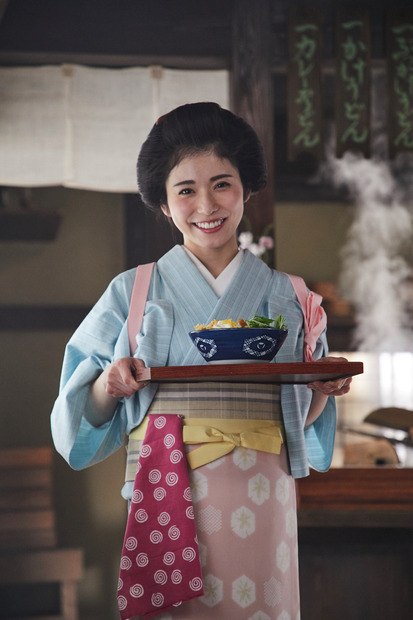 松岡茉優、江戸時代のうどん屋おかみに挑戦！