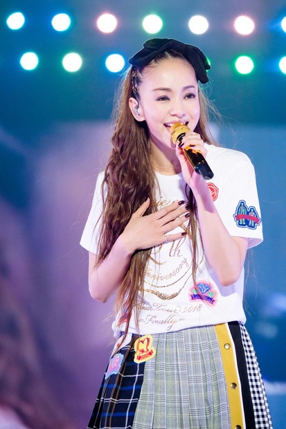 安室奈美恵、全国5大ドームツアーを完走！ソロアーティスト史上最多動員数に