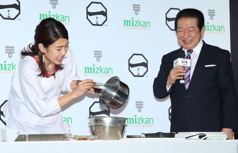 横澤夏子、草野仁【撮影：小宮山あきの】