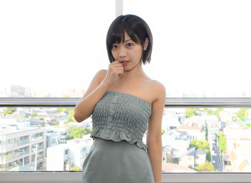 【インタビュー】脱ぐことは戦うこと……全裸ジャケット＆水着ライブで話題のシンガーソングライター・藤田恵名