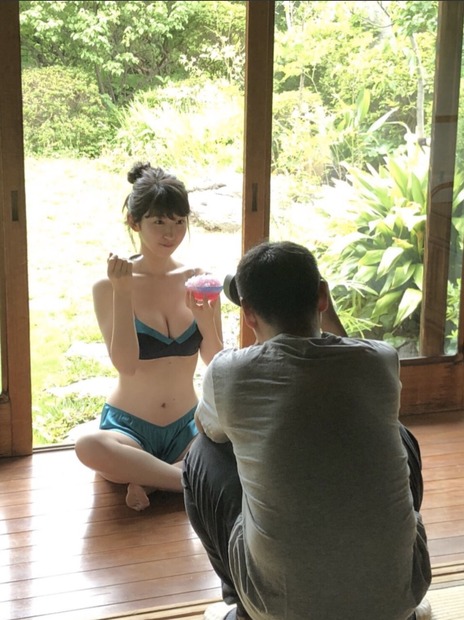写真は日比美思のTwitterから