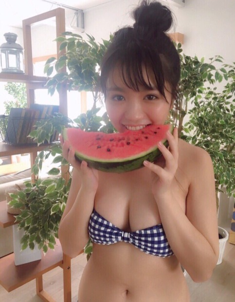 大原優乃のグラビアで夏バテを吹き飛ばせ！注目カットプレイバック