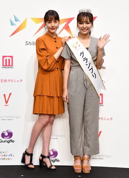 トリンドル玲奈、白倉あや【写真：竹内みちまろ】