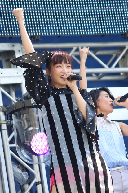 ダンス&ボーカルグループ・ONE CHANCE、「a-nation2018」で「EZ DO DANCE」披露
