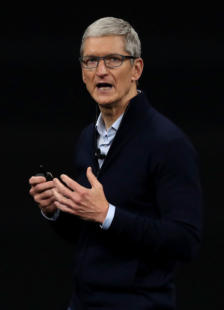 Appleのティム・クックCEO（C）Getty Images