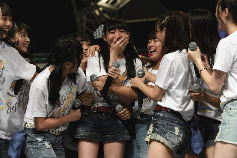 松井珠理奈、真っ赤な衣装で美脚披露！SKE48 リクアワ参戦