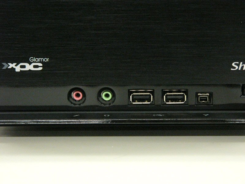 前面のUSBポート