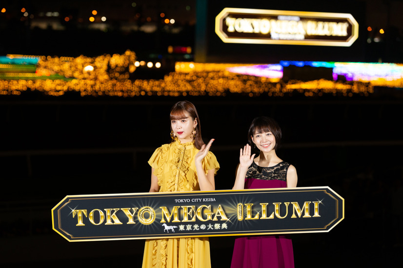 藤田ニコルと吉谷彩子、キュート＆シックなロングワンピ姿で「TOKYO MEGA ILLUMINATION」点灯式に登場