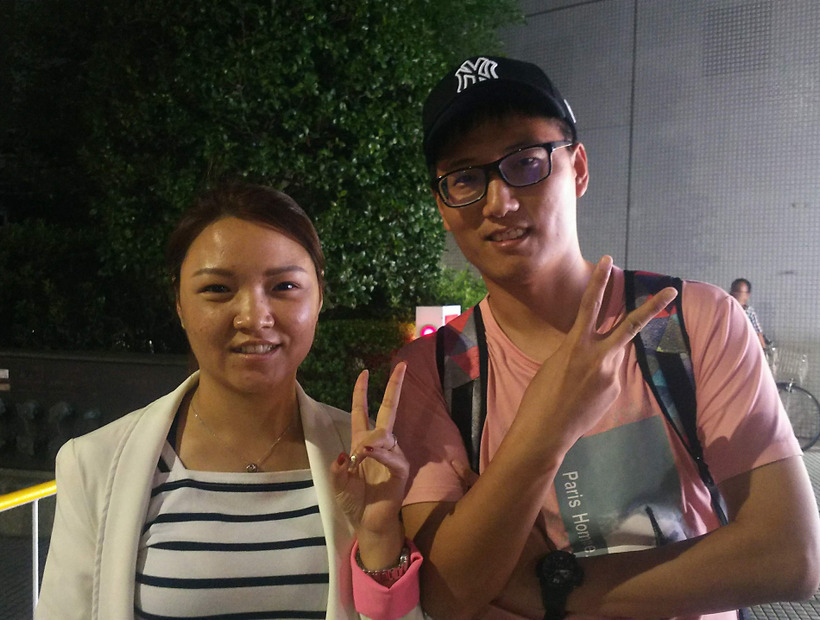 翻訳機「ili」を試してみた！新宿で外国人に話しかけてみたぞ！