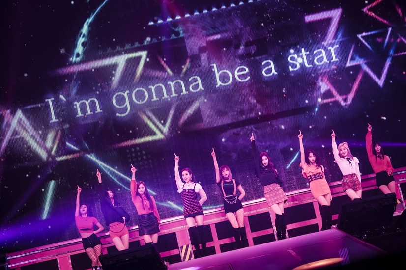 TWICE、2019年ドームツアー開催決定！