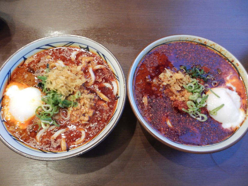50辛と100辛の食べ比べwithトッピング