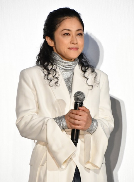 濱田マリ【写真：竹内みちまろ】