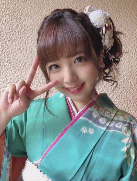 武田舞彩、「着物の日」に晴れ着姿を公開！“やんちゃそう!?”な七五三の写真も