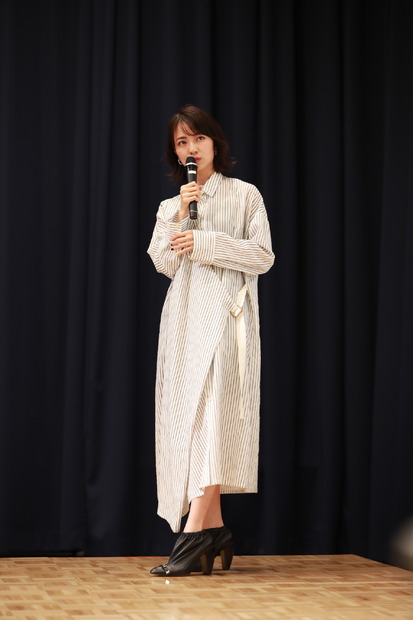 （C）アー写.com