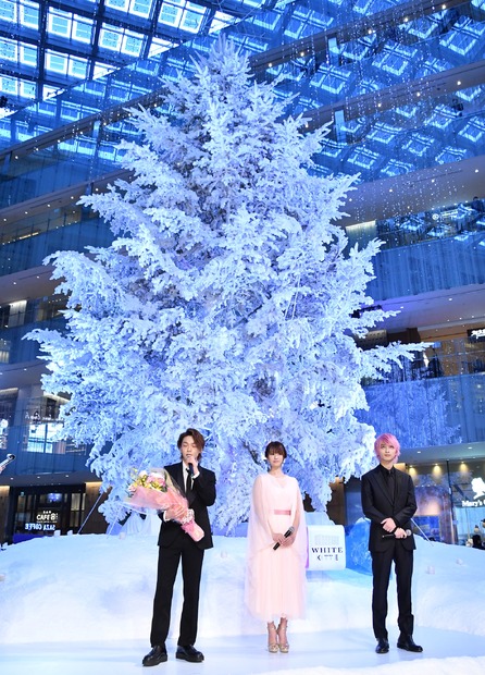 中村倫也、深田恭子、横浜流星【写真：竹内みちまろ】