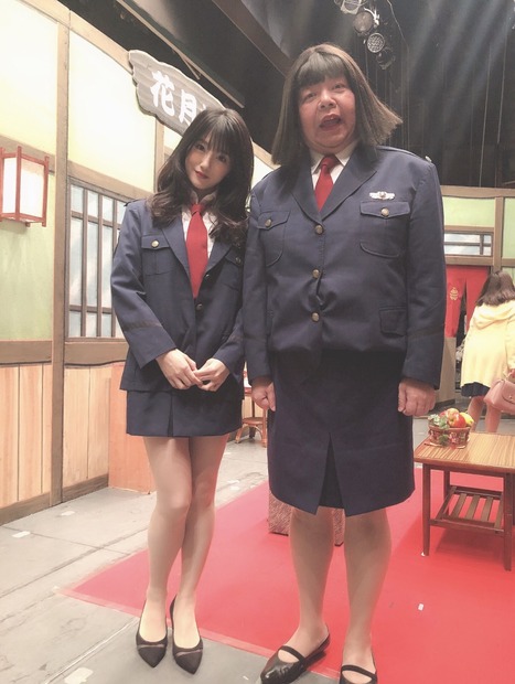 写真は小寺真理の公式Twitterから