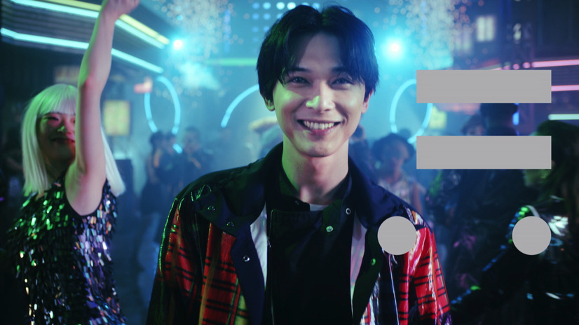 広瀬すず 新cmでガラス突き破る大胆アクション 3枚目の写真 画像 Rbb Today